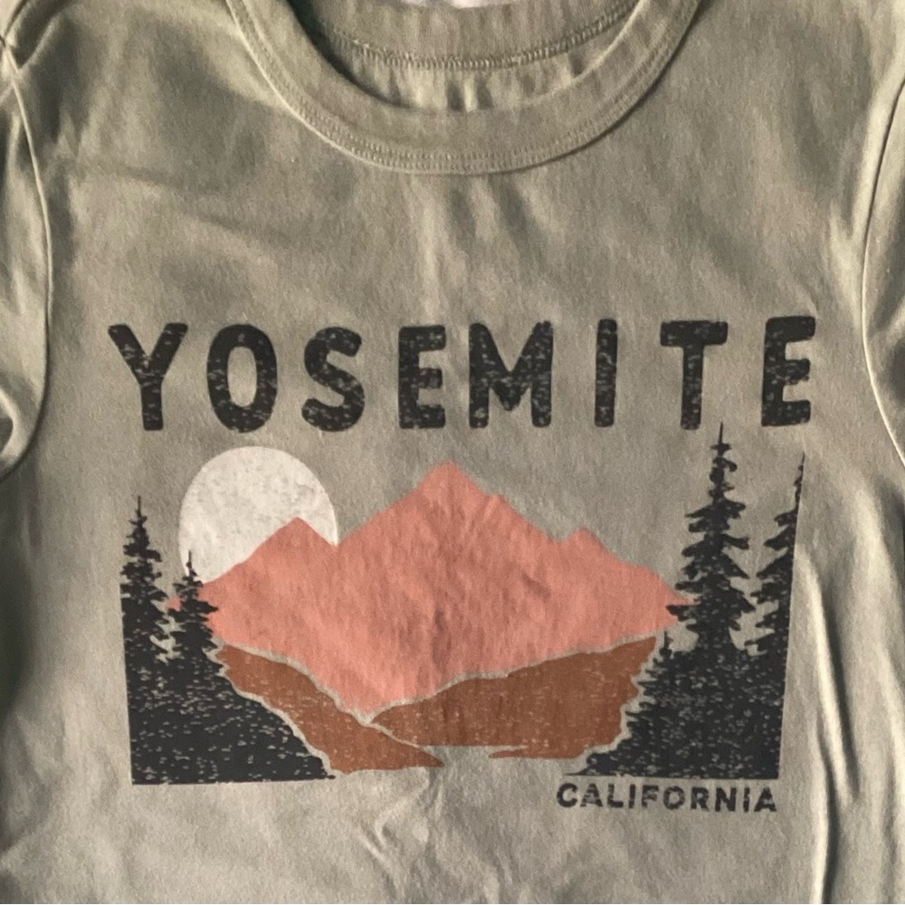 Light Green Yosemite National Park Graphic Tee